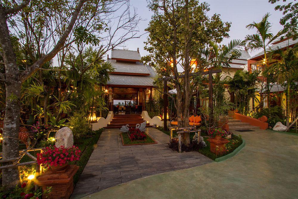 Phusanfah Resort Mae Taeng Extérieur photo